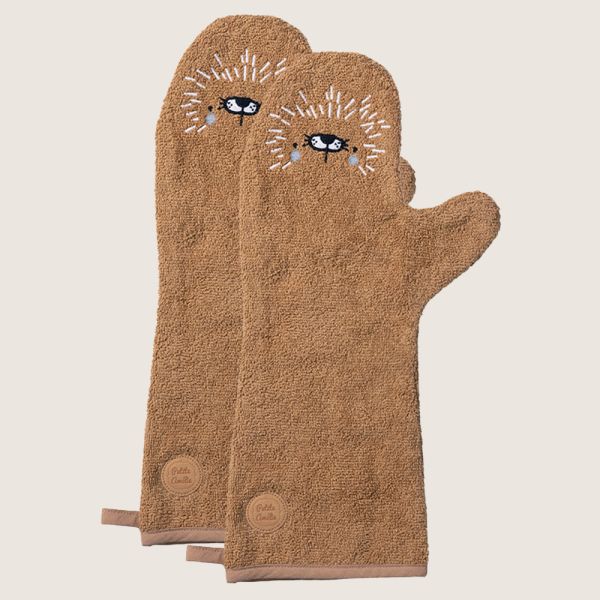 Baby wash cloth leo lion design in caramel one size made of organic cotton from Petite Amélie 