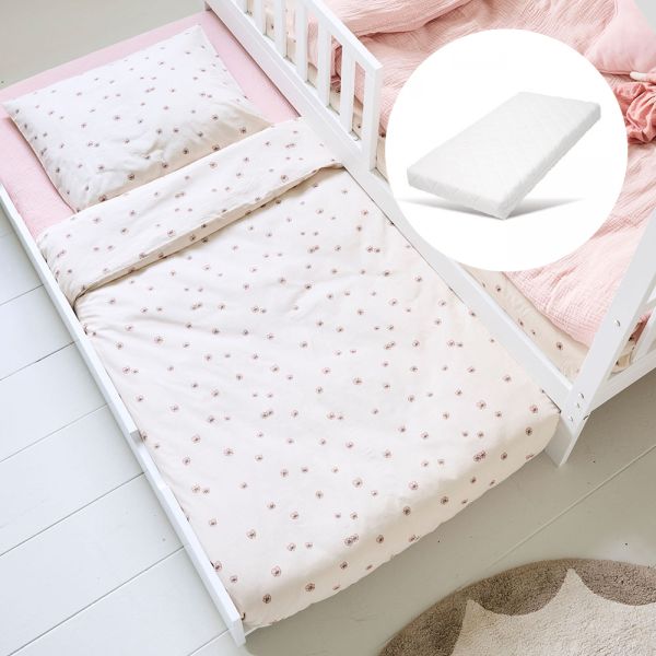 Kids trundle bed in white with an eighty by one hundred sixty centimeter size from Petite Amélie