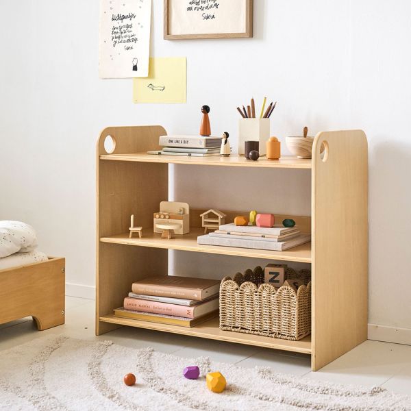 Toy box in montessori style with natural wood and three shelves from Petite Amélie