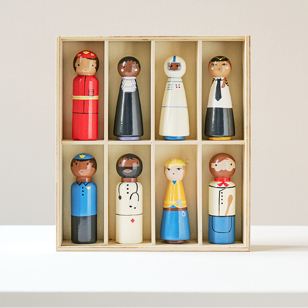 WOODEN CAREER DOLLS | «Petits Héros»